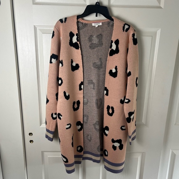 ANDREE BY UNIT Sweaters - Leopard Print Open Front Sweater